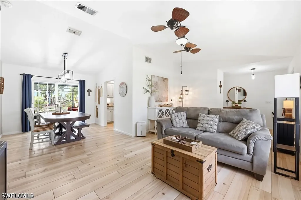 720 Meyer Drive Naples FL 34120