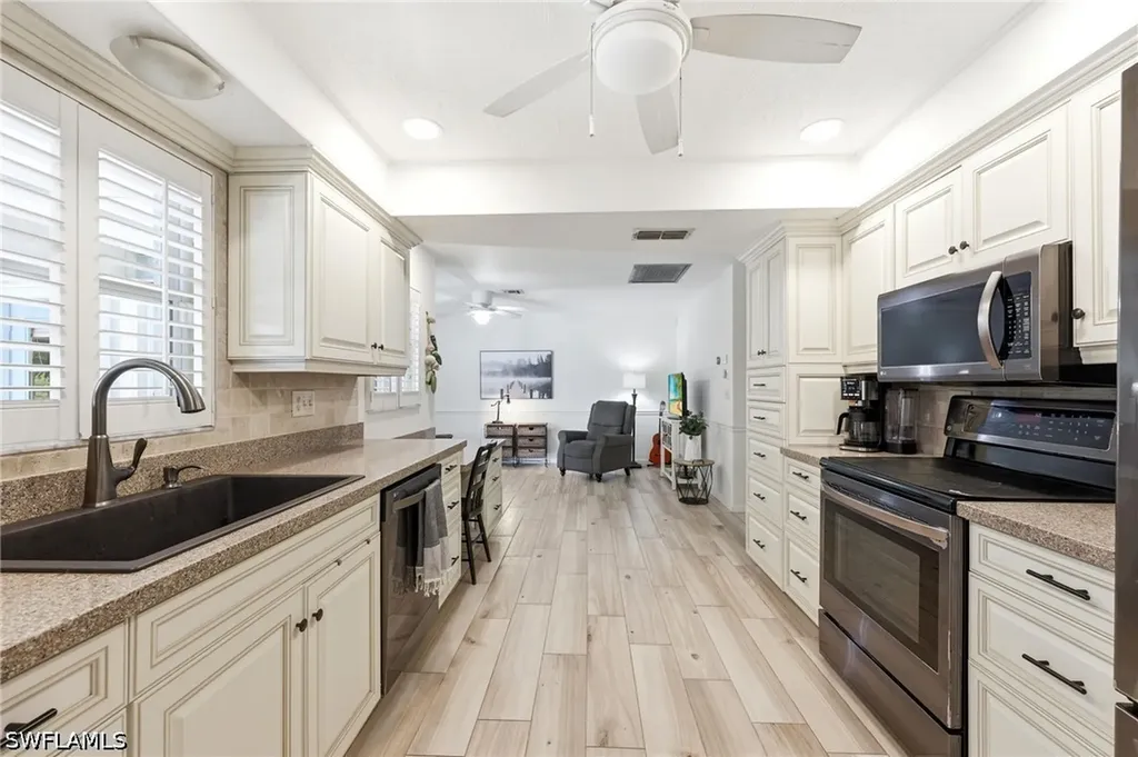 720 Meyer Drive Naples FL 34120