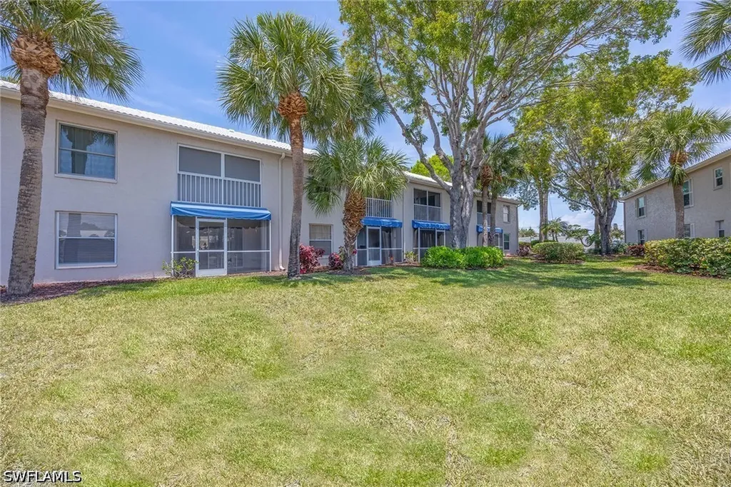 822 Gulf Pavillion Drive Naples FL 34108