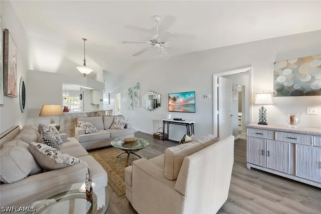 822 Gulf Pavillion Drive Naples FL 34108