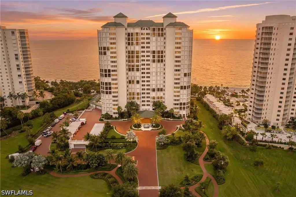 8171 Bay Colony Drive Naples FL 34108