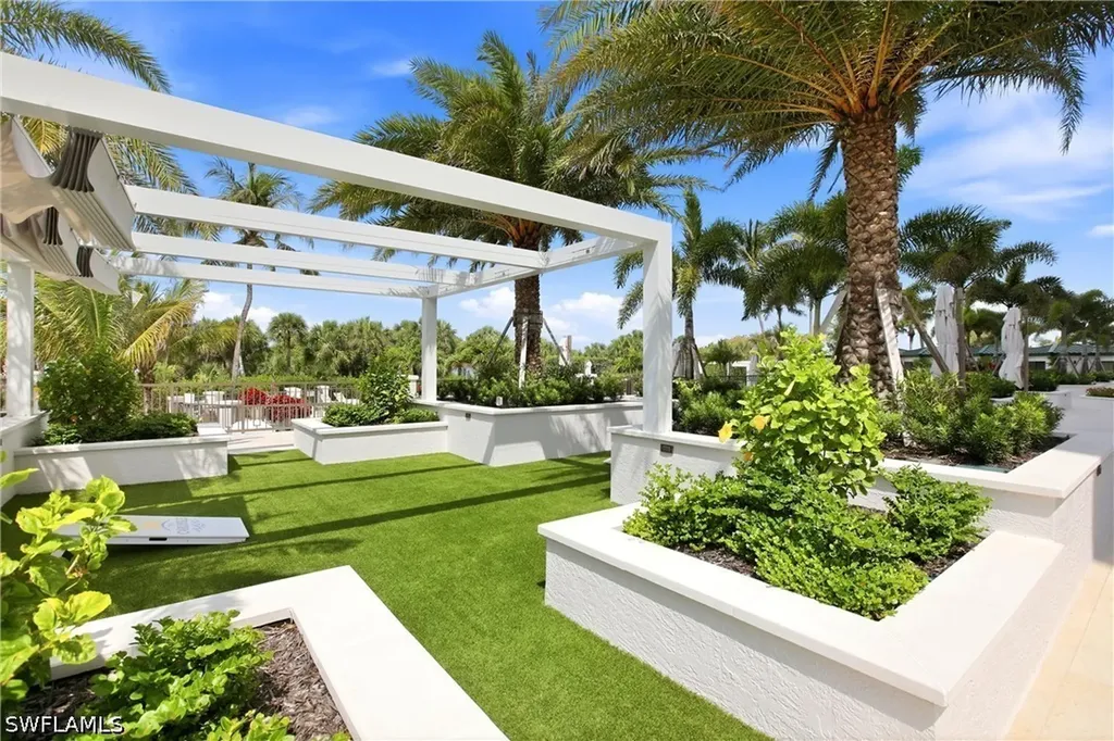 8171 Bay Colony Drive Naples FL 34108