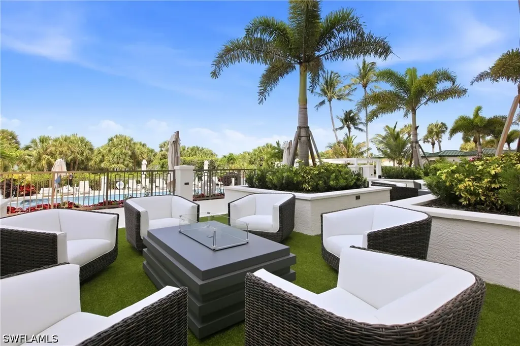 8171 Bay Colony Drive Naples FL 34108