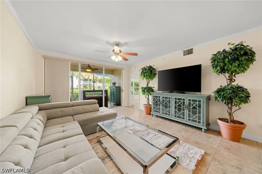 5045 Cedar Springs Drive Naples FL 34110