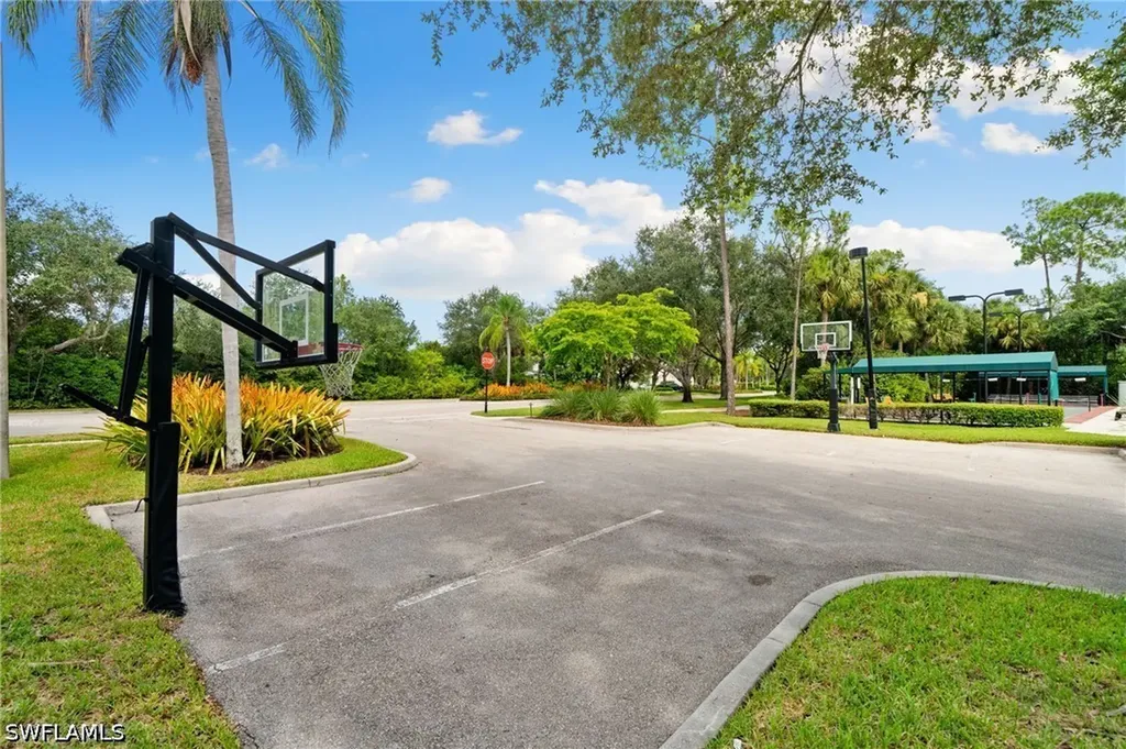 5045 Cedar Springs Drive Naples FL 34110