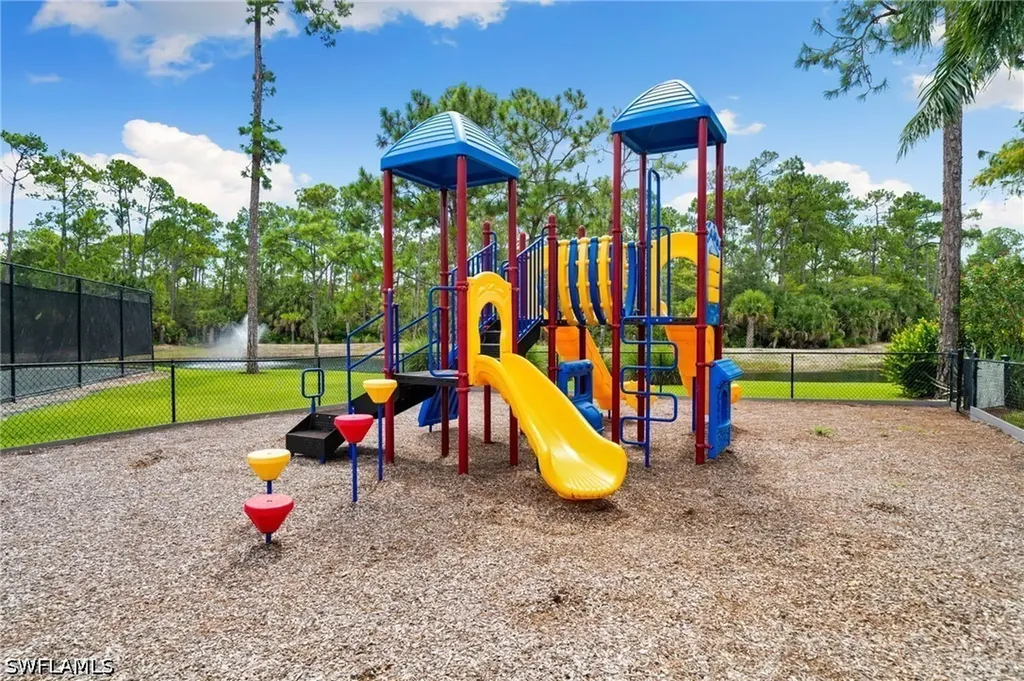 5045 Cedar Springs Drive Naples FL 34110
