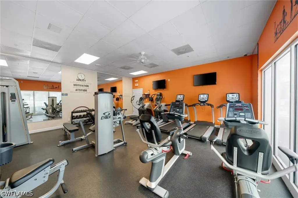 5045 Cedar Springs Drive Naples FL 34110