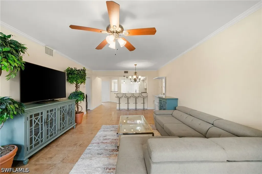 5045 Cedar Springs Drive Naples FL 34110