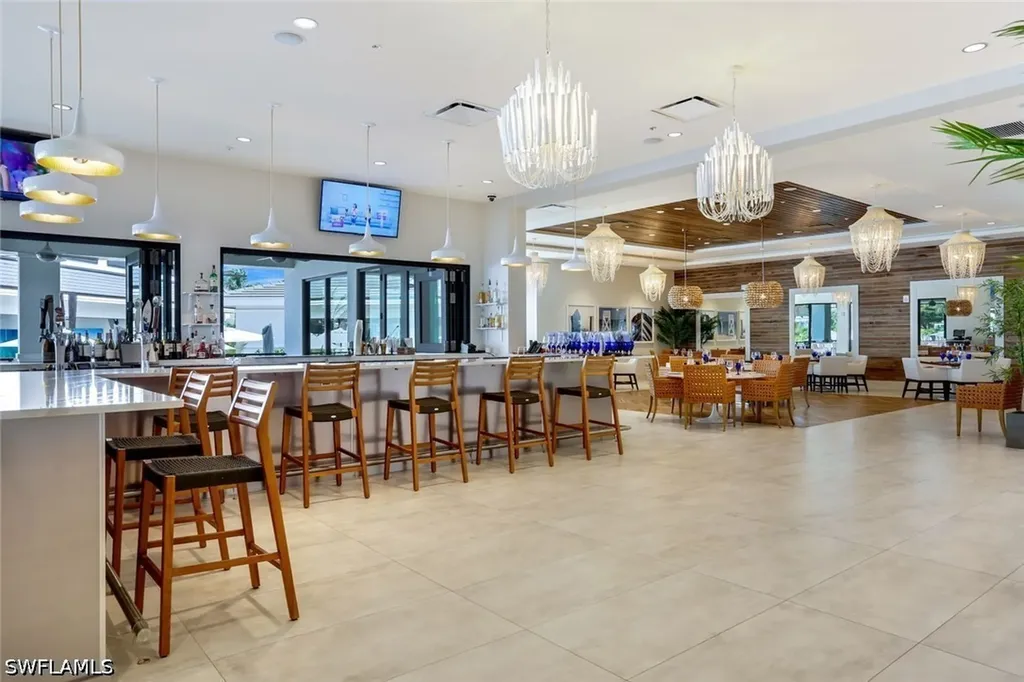 265 Indies Way Naples FL 34110