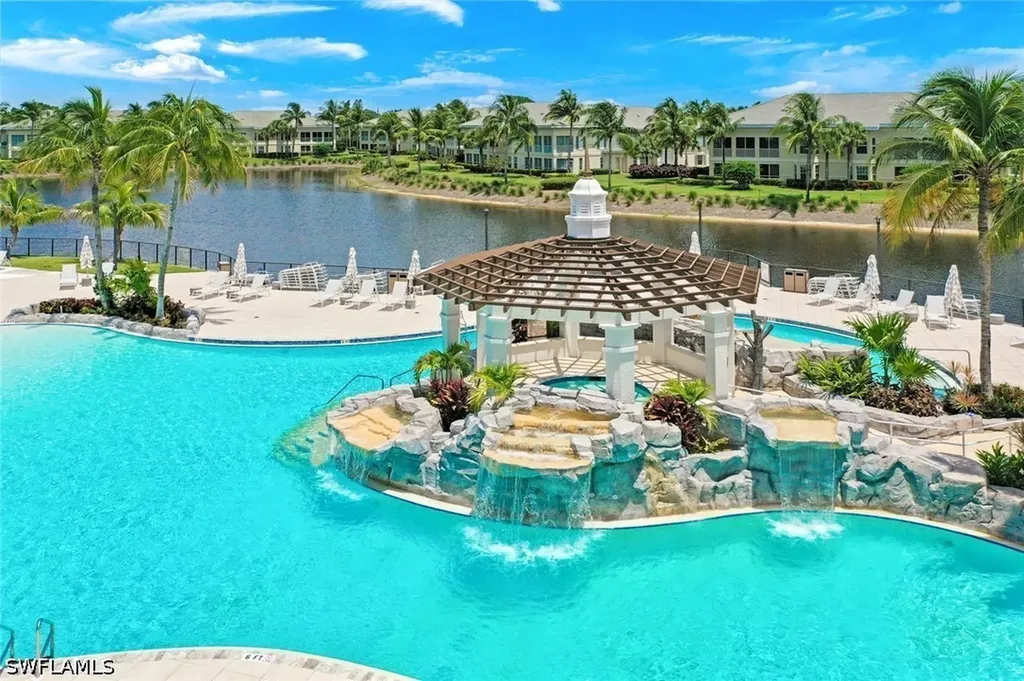 265 Indies Way Naples FL 34110