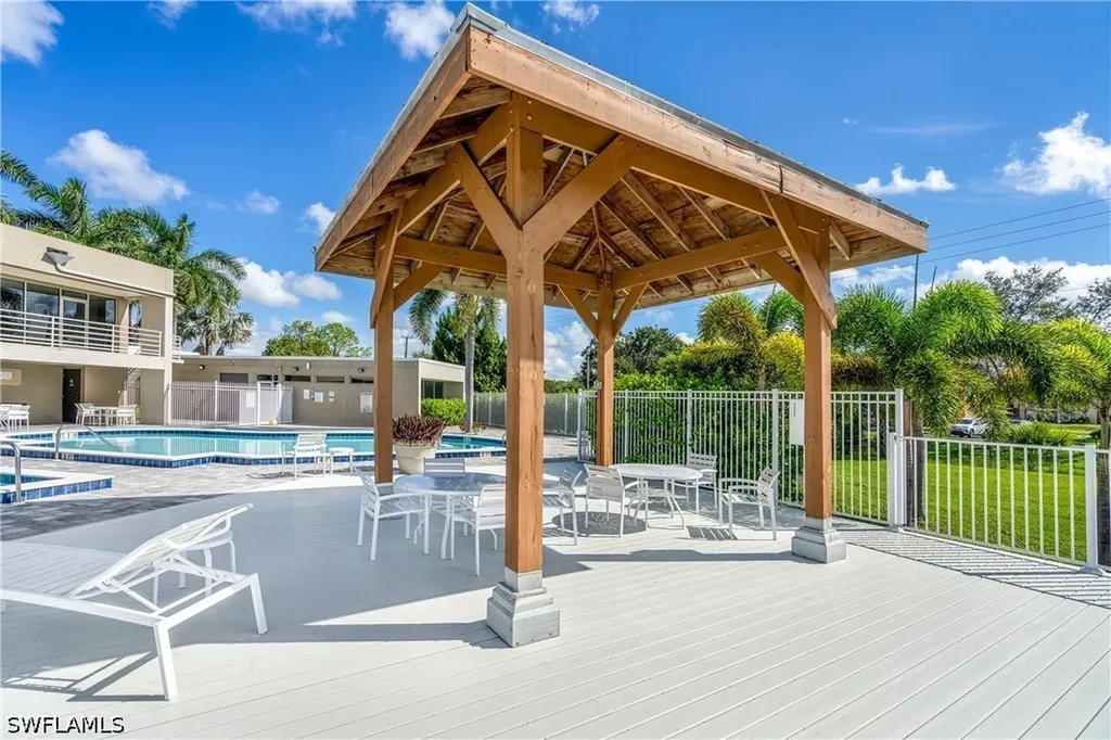 116 Santa Clara Drive Naples FL 34104