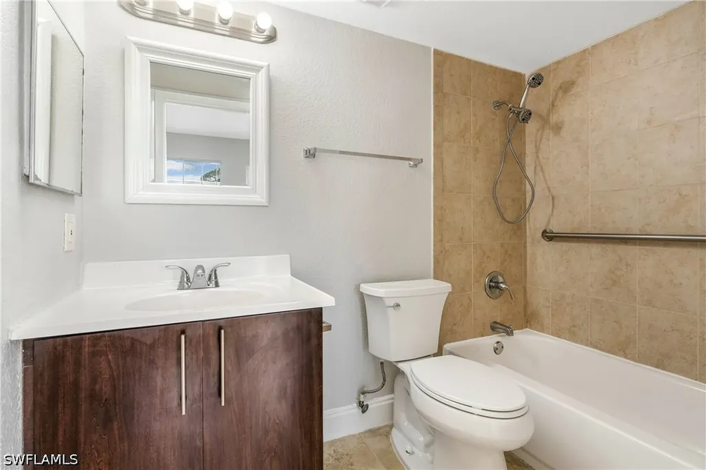 116 Santa Clara Drive Naples FL 34104