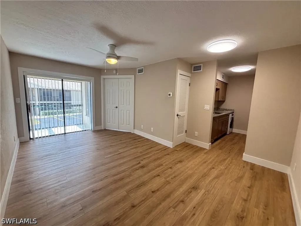 5327 Summerlin Road Fort Myers FL 33919