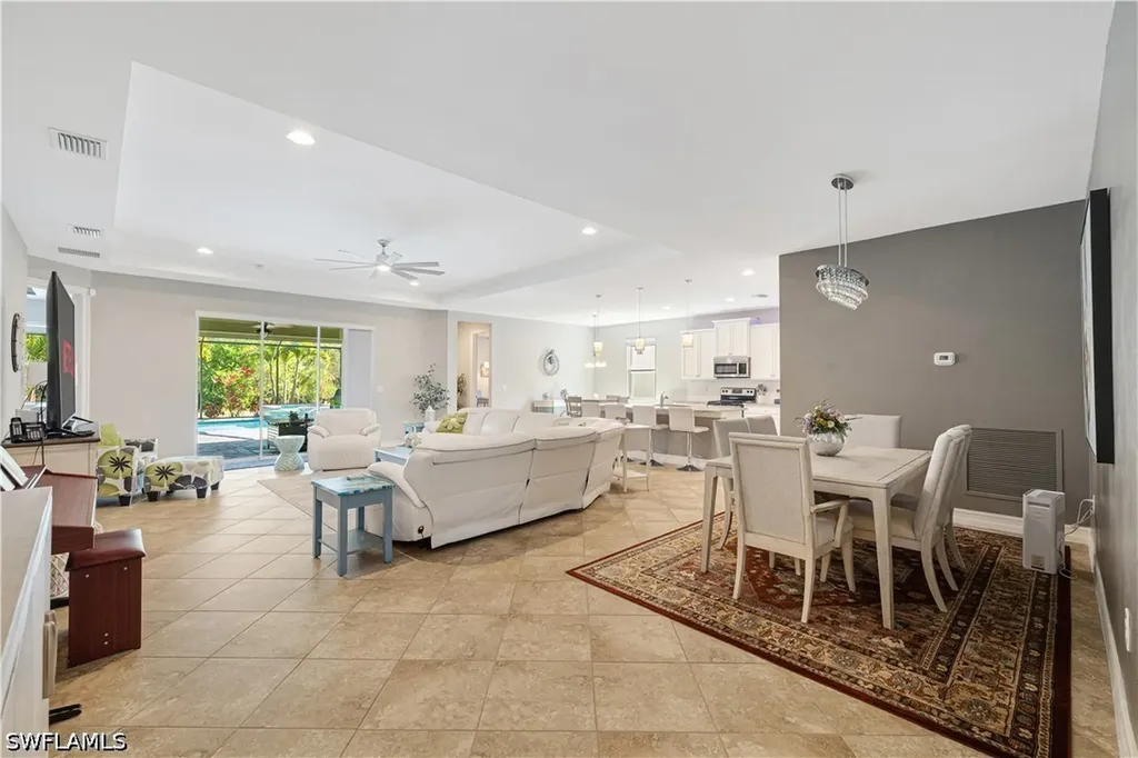 3161 Royal Gardens Avenue Fort Myers FL 33916