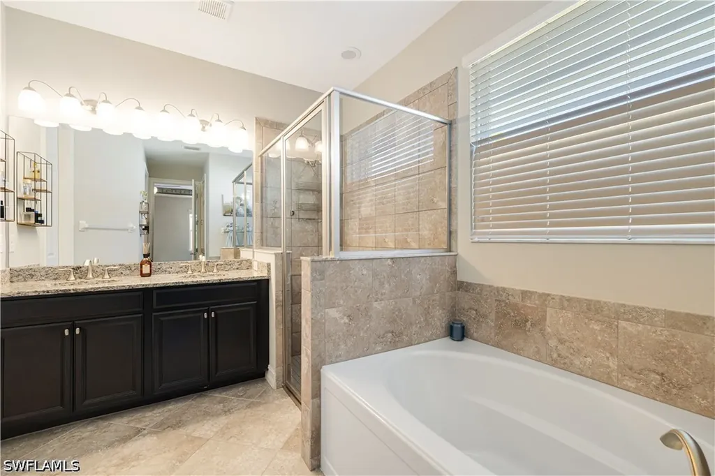 3161 Royal Gardens Avenue Fort Myers FL 33916