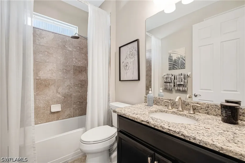 3161 Royal Gardens Avenue Fort Myers FL 33916