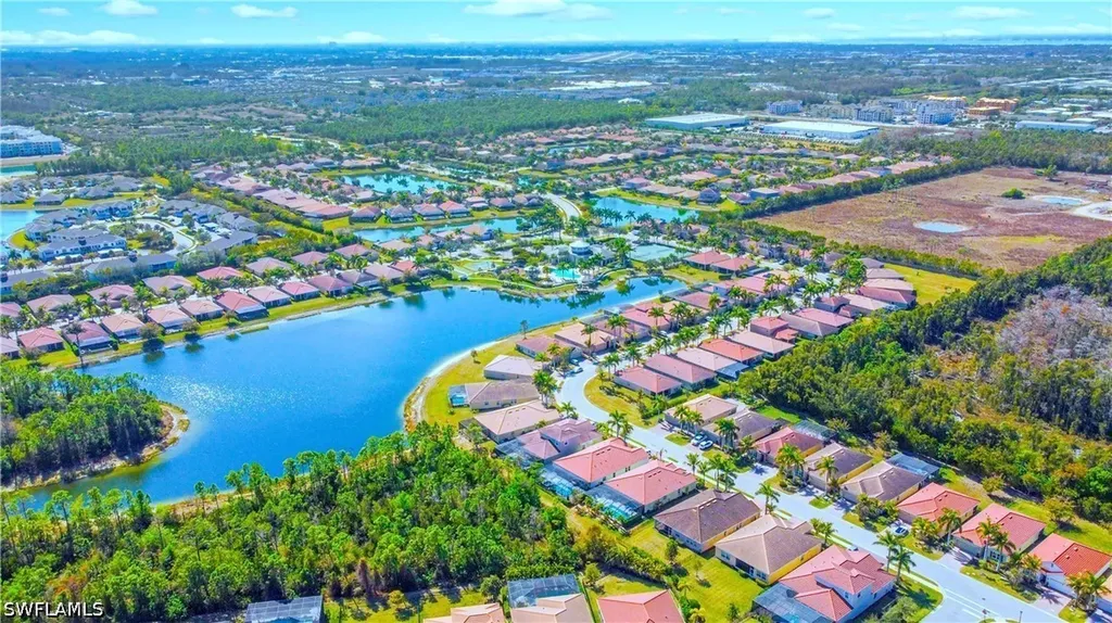 3161 Royal Gardens Avenue Fort Myers FL 33916