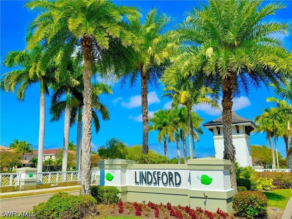 3161 Royal Gardens Avenue Fort Myers FL 33916
