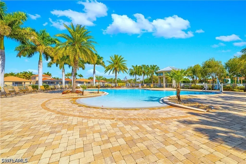 3161 Royal Gardens Avenue Fort Myers FL 33916