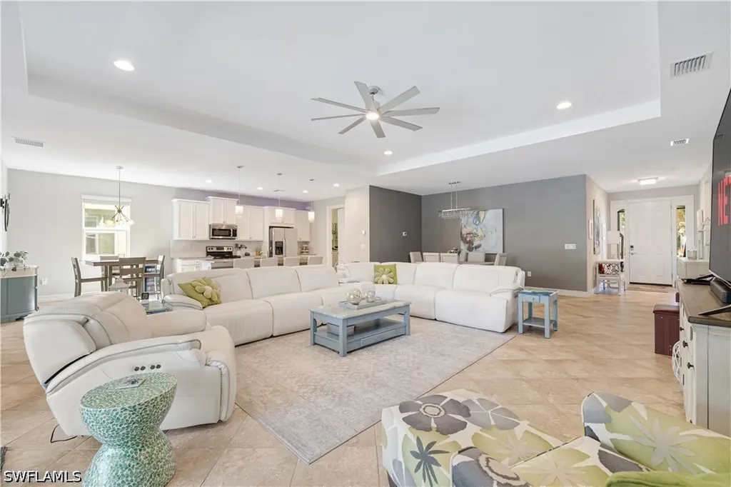 3161 Royal Gardens Avenue Fort Myers FL 33916