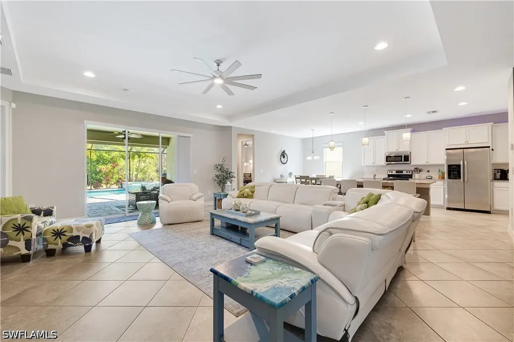 3161 Royal Gardens Avenue Fort Myers FL 33916