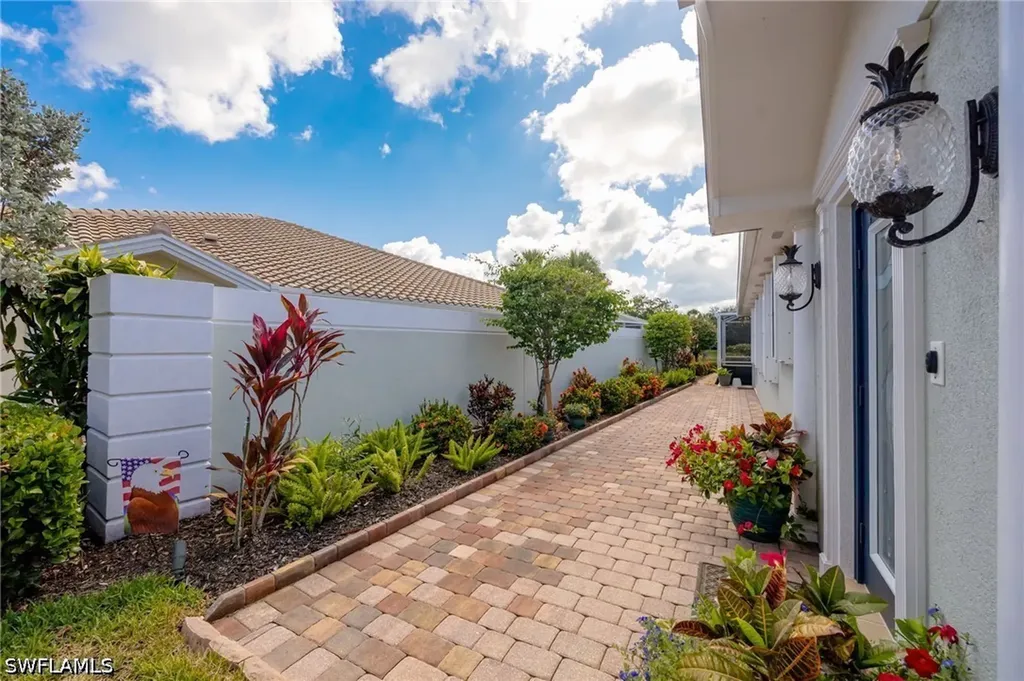 3006 Futuna Lane Naples FL 34119