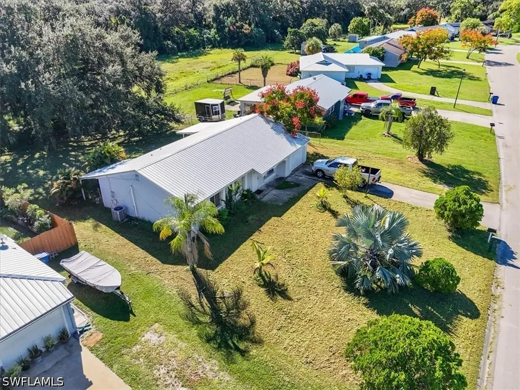 4077 S Edgewater Circle Labelle FL 33935