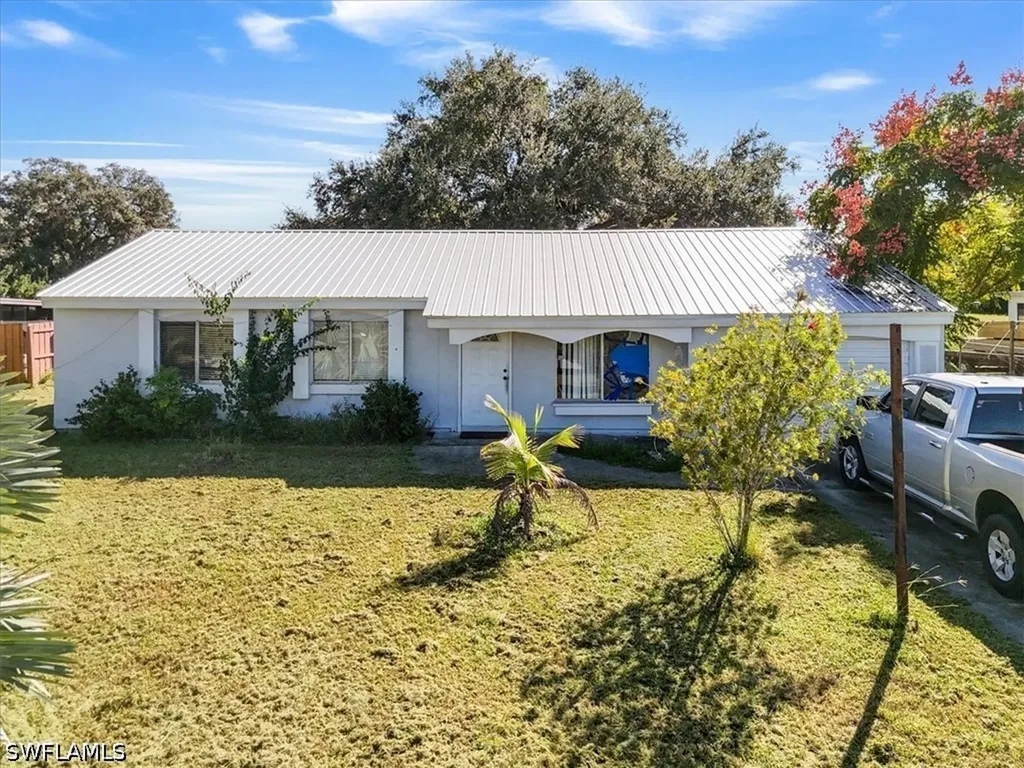 4077 S Edgewater Circle Labelle FL 33935
