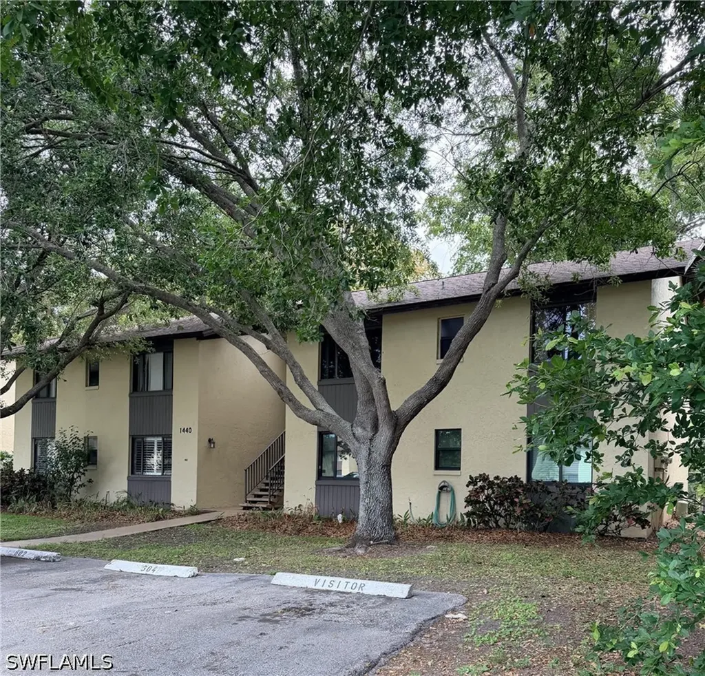 1440 Green Valley Circle Naples FL 34104