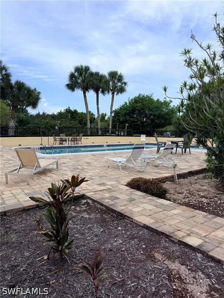 1440 Green Valley Circle Naples FL 34104