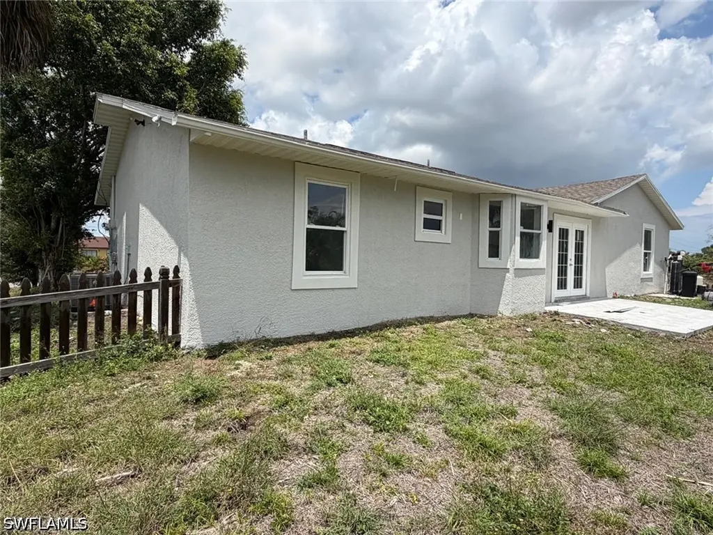 Lee FL 33976