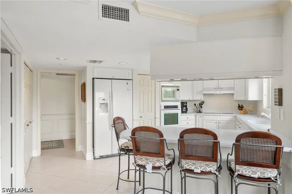 6849 Grenadier Boulevard Naples FL 34108