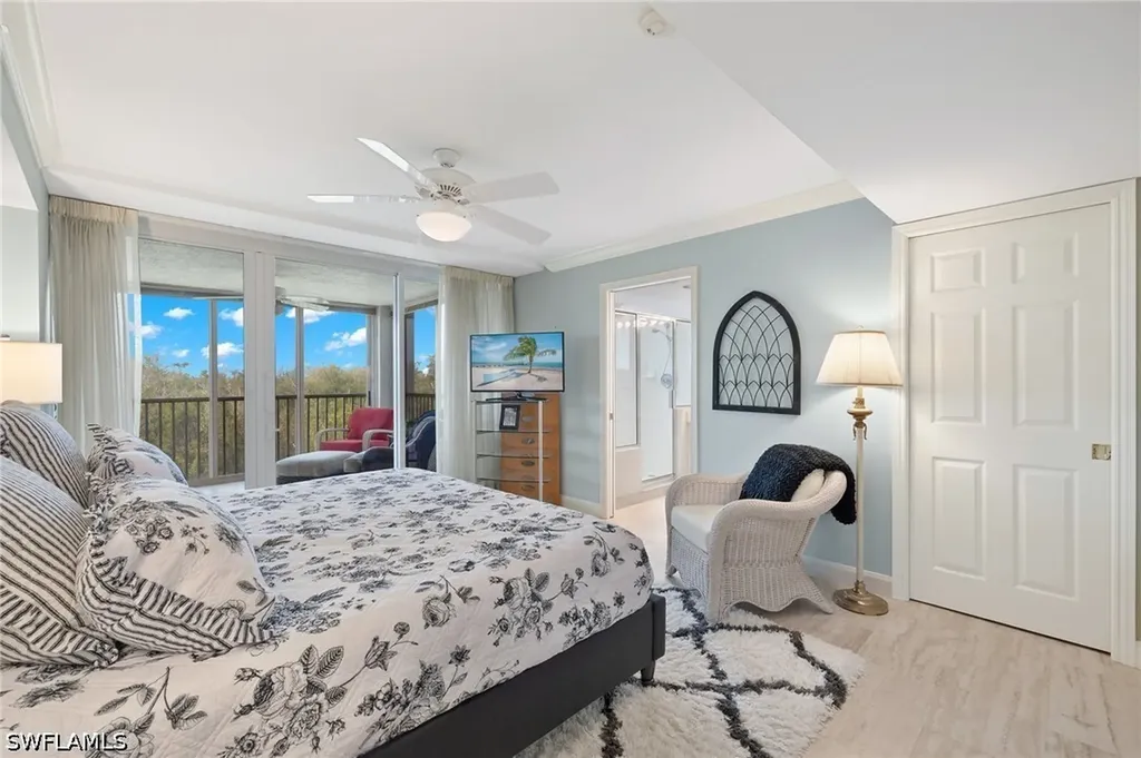 6849 Grenadier Boulevard Naples FL 34108