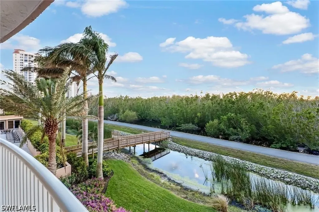 6849 Grenadier Boulevard Naples FL 34108
