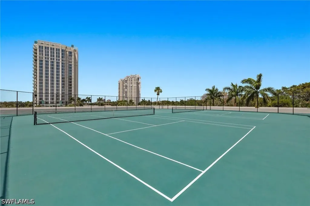 6849 Grenadier Boulevard Naples FL 34108