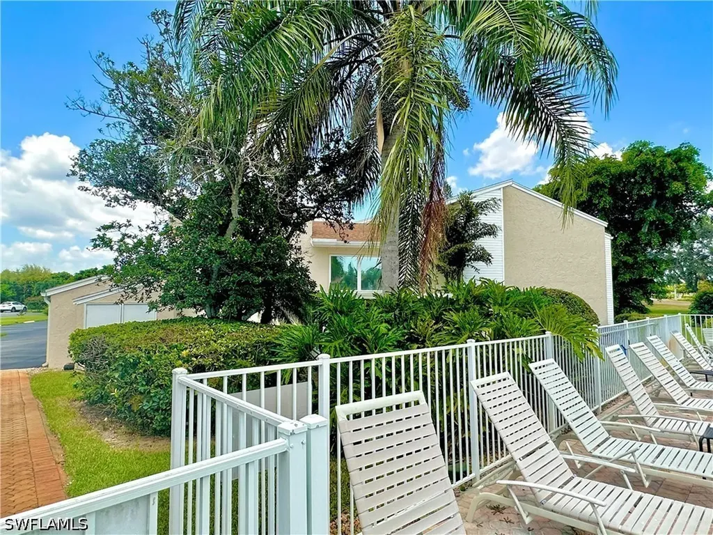 416 Bristle Cone Lane Naples FL 34113