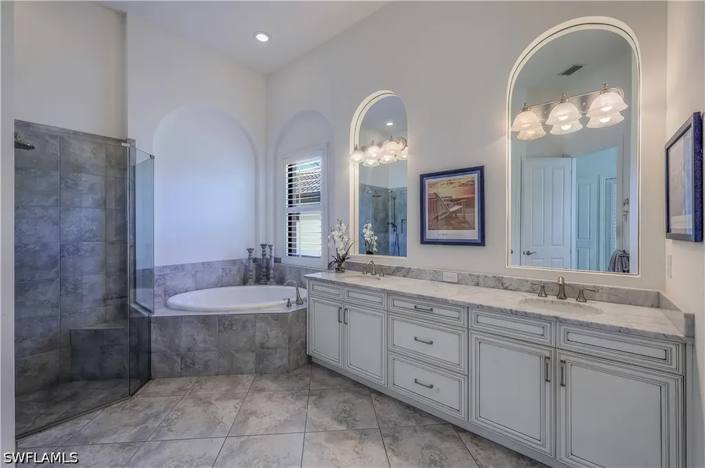 7546 Lantana Circle Naples FL 34119