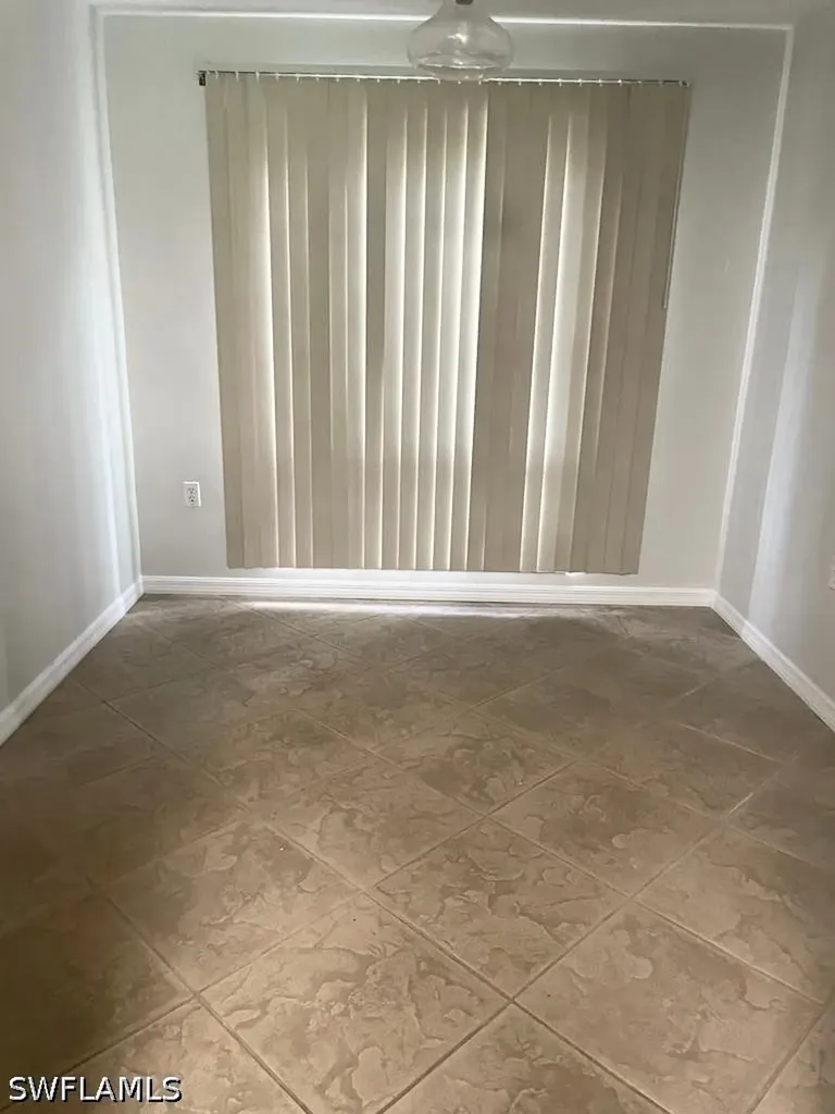 1220 Commonwealth Circle Naples FL 34116