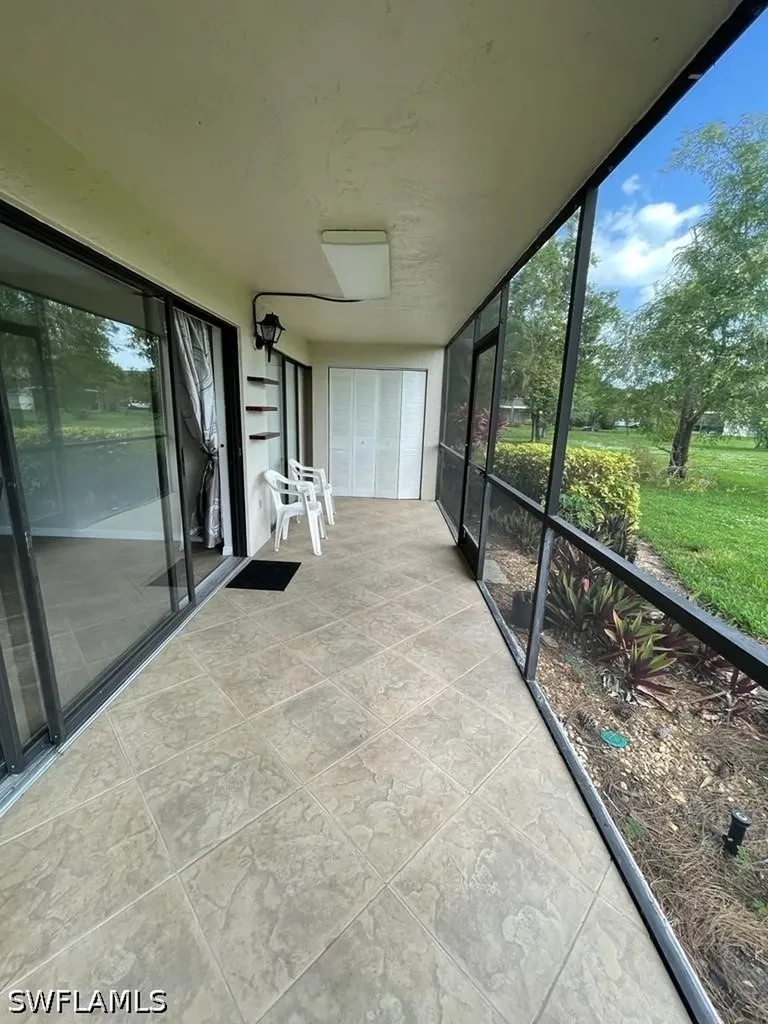 1220 Commonwealth Circle Naples FL 34116