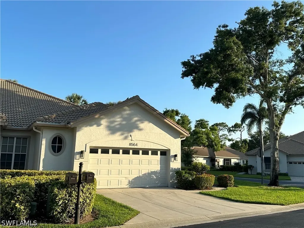 8564 Fairway Bend Estero FL 33967
