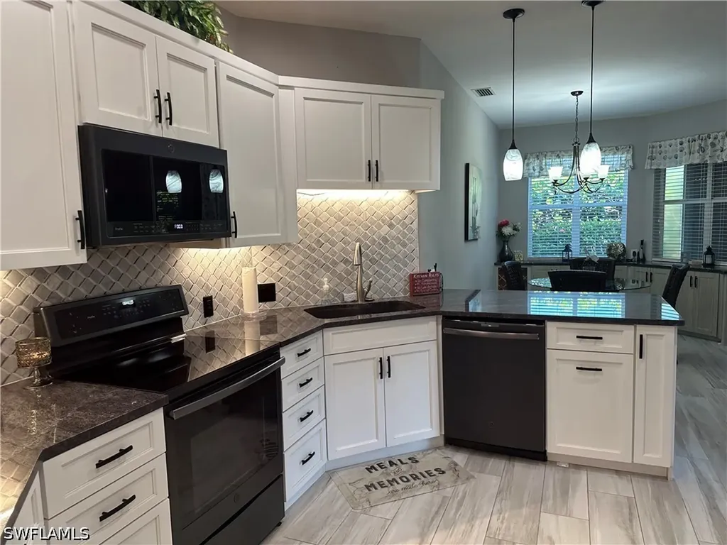 8564 Fairway Bend Estero FL 33967