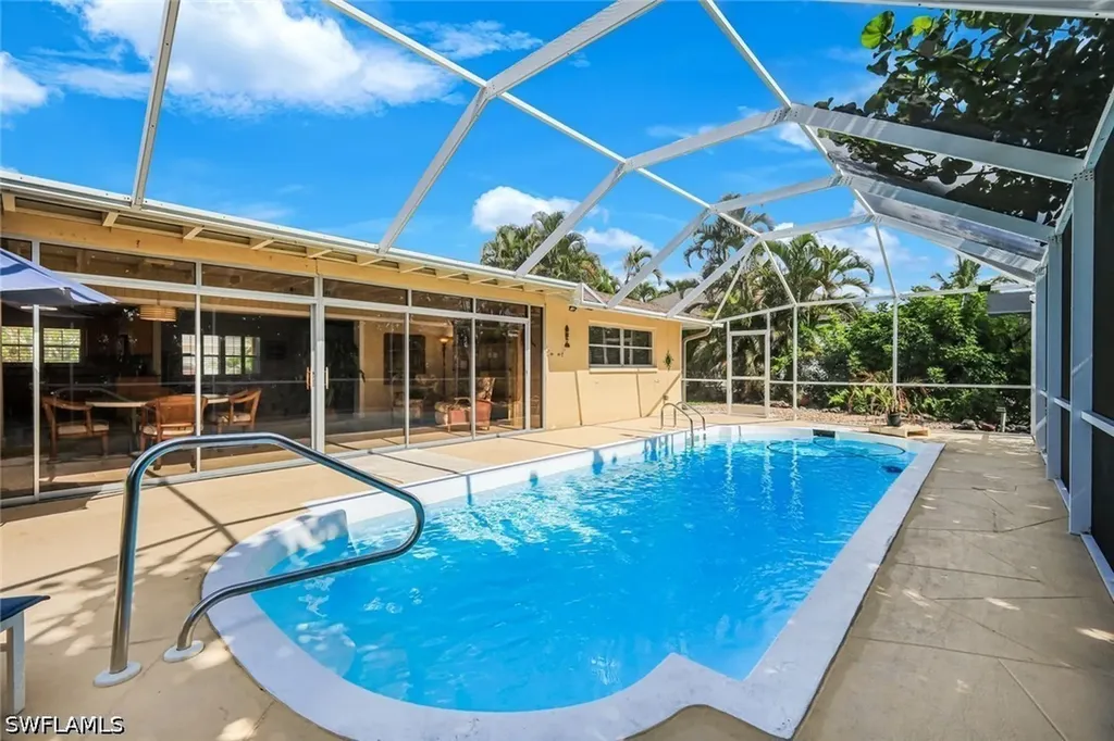 27061 Homewood Drive Bonita Springs FL 34135