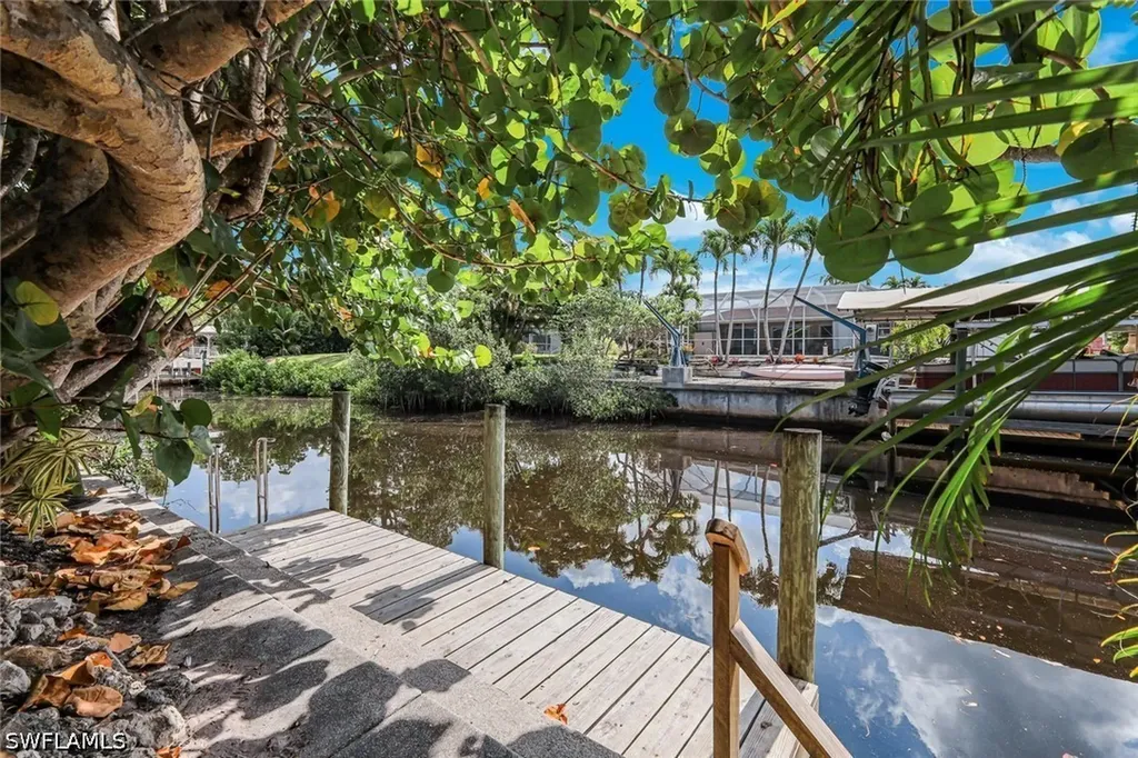 27061 Homewood Drive Bonita Springs FL 34135