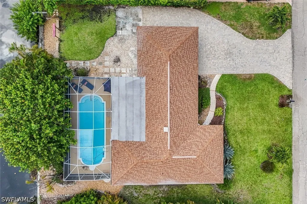 27061 Homewood Drive Bonita Springs FL 34135