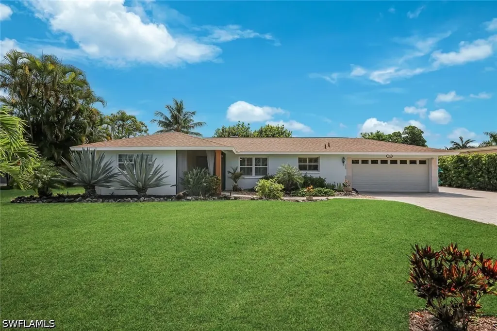 27061 Homewood Drive Bonita Springs FL 34135