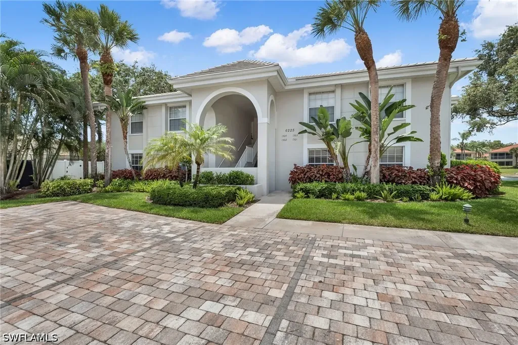 6225 Bellerive Avenue Naples FL 34119