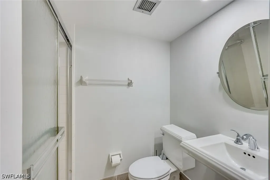29 High Point Circle E Naples FL 34103