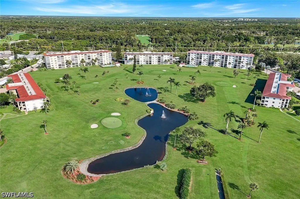 29 High Point Circle E Naples FL 34103