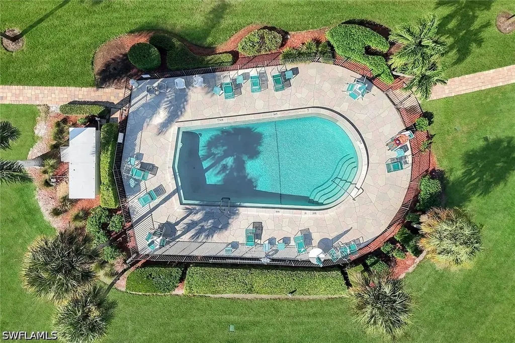 29 High Point Circle E Naples FL 34103