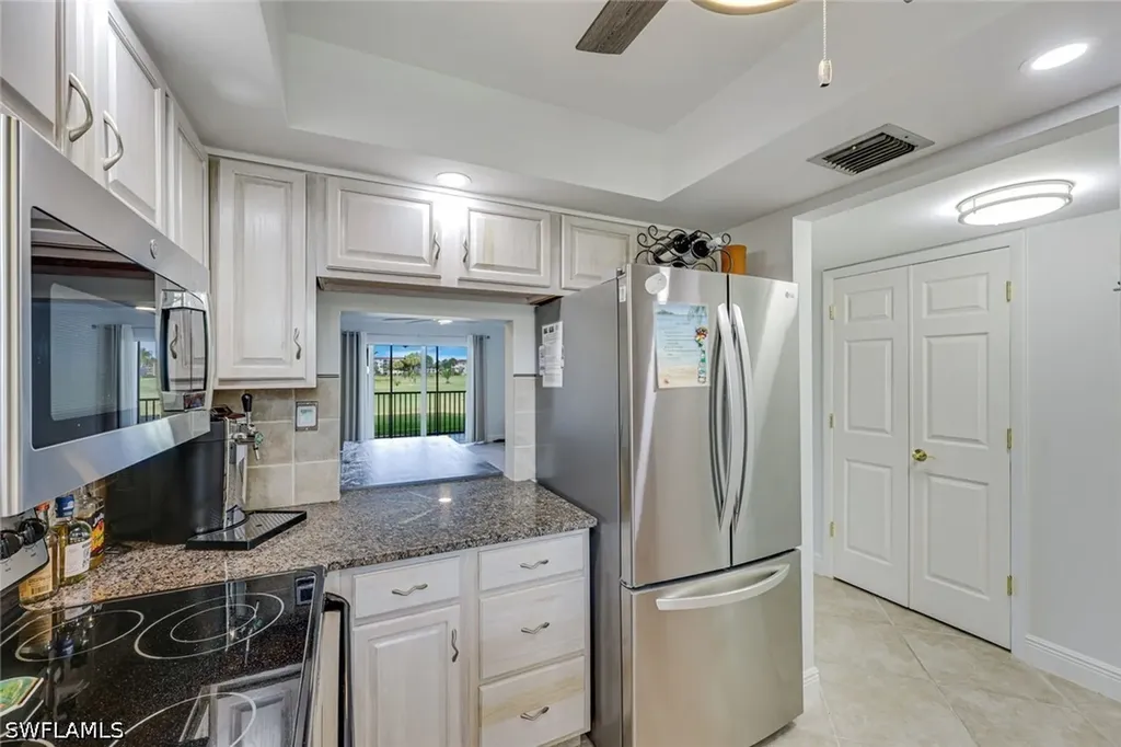 29 High Point Circle E Naples FL 34103